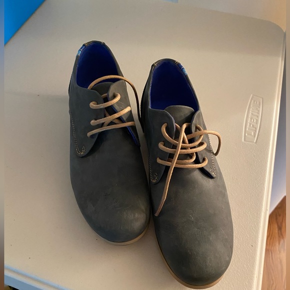 John Fluevog shoes, blue, size 6, brand new - Picture 2 of 10